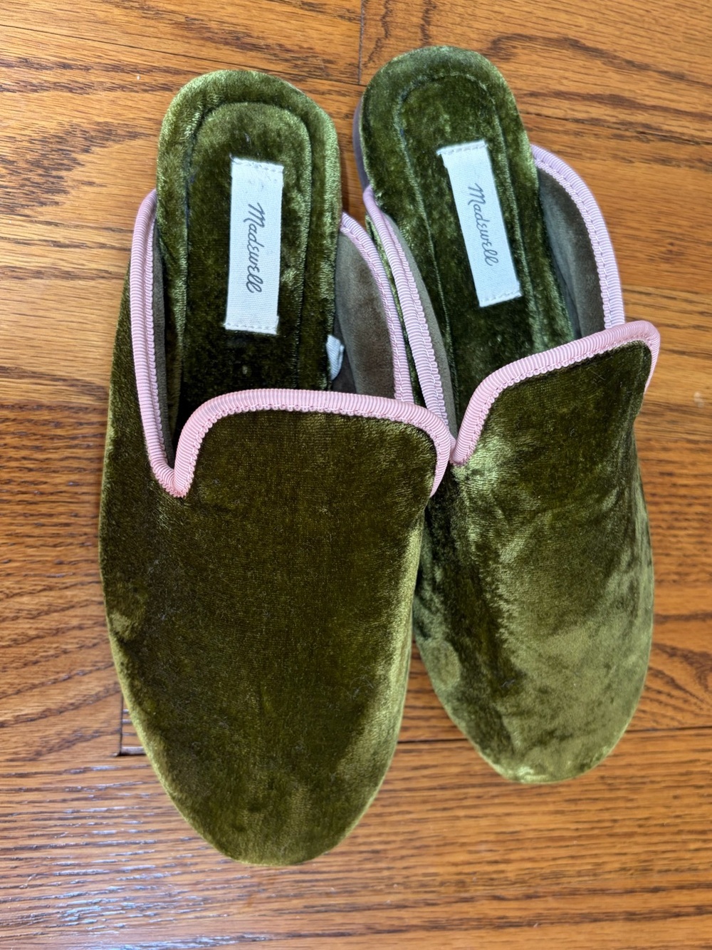 Madewell Ezra Mule Slipper in Green Velvet Pink Piping - Picture 4 of 9